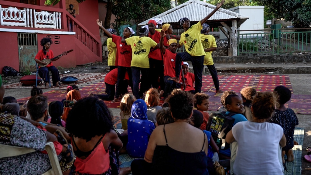 Favoriser la cohésion sociale entre les jeunes déscolarisés de Mayotte
