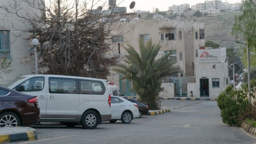 Privé : In front of Amman RSP hospital in Jordan